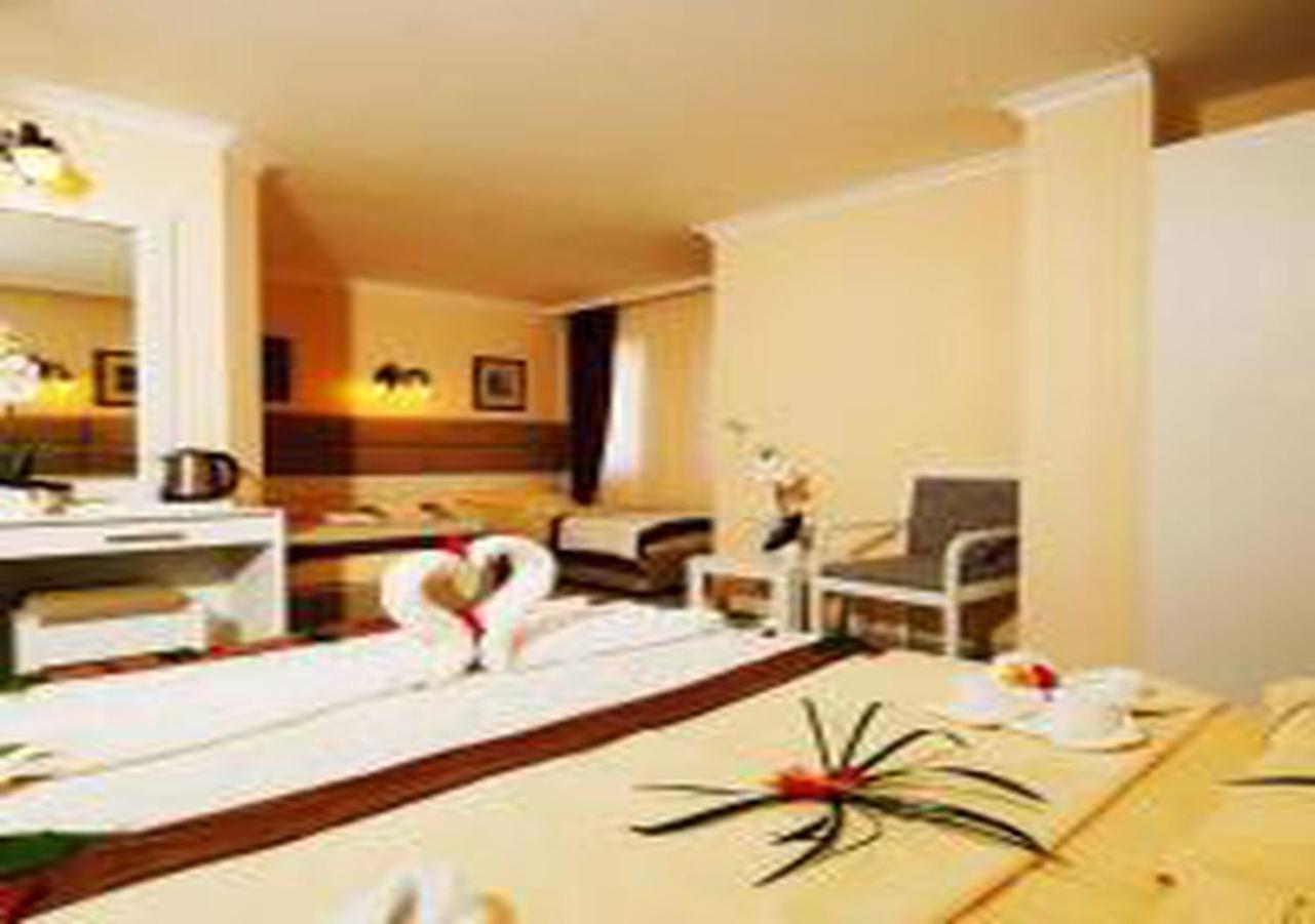 Miramor Hotel & Spa Antalya Exterior photo A room at the hotel