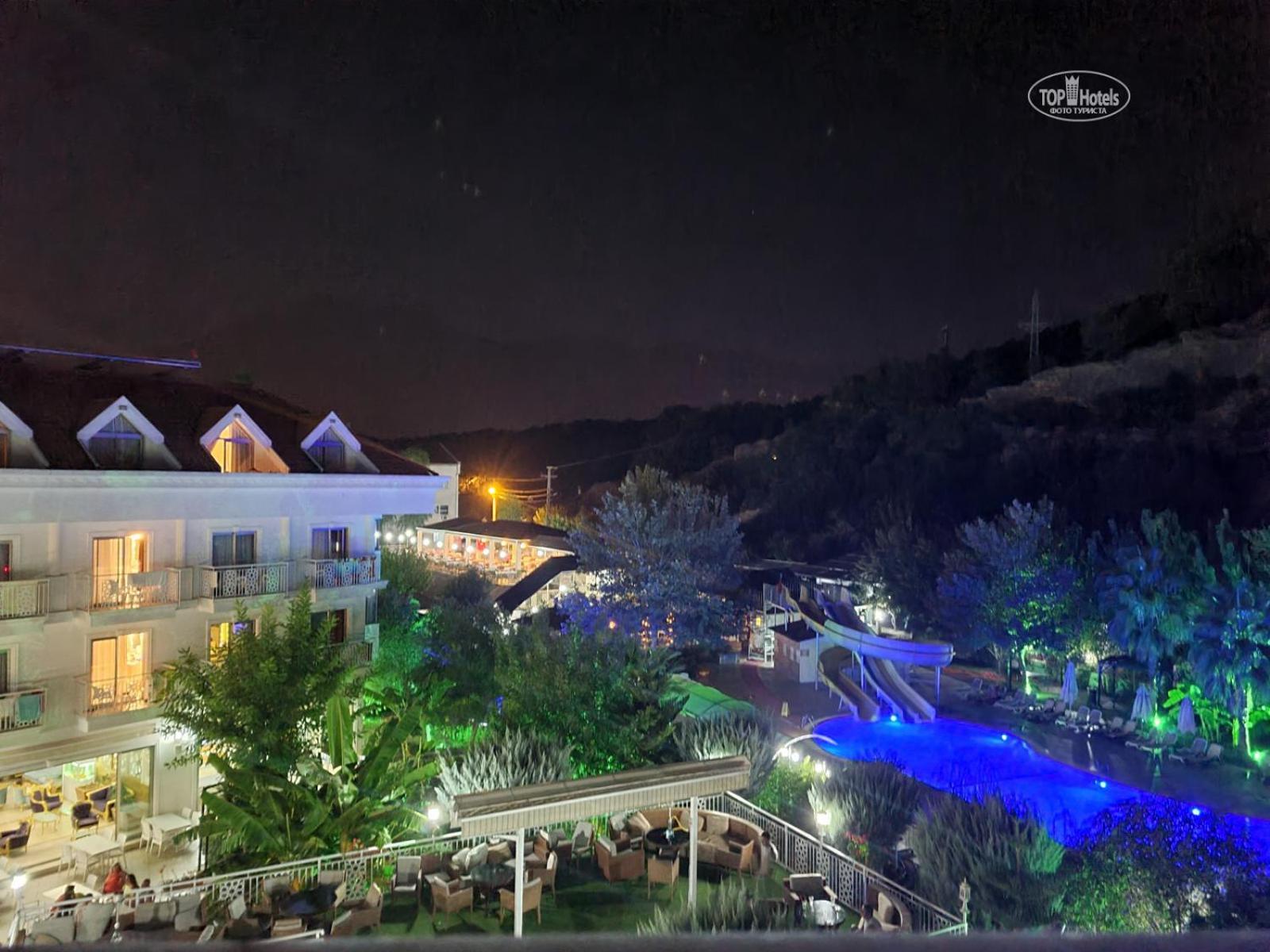 Miramor Hotel & Spa Antalya Exterior photo The resort at night